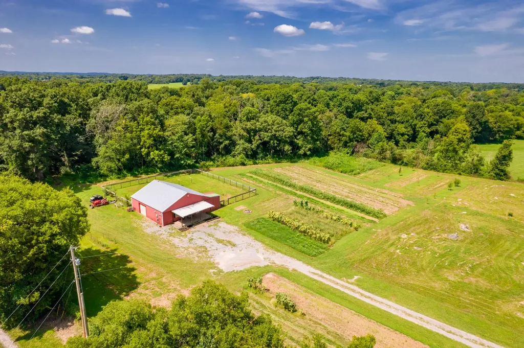 2449 Warner Bridge Road Shelbyville TN 37160
