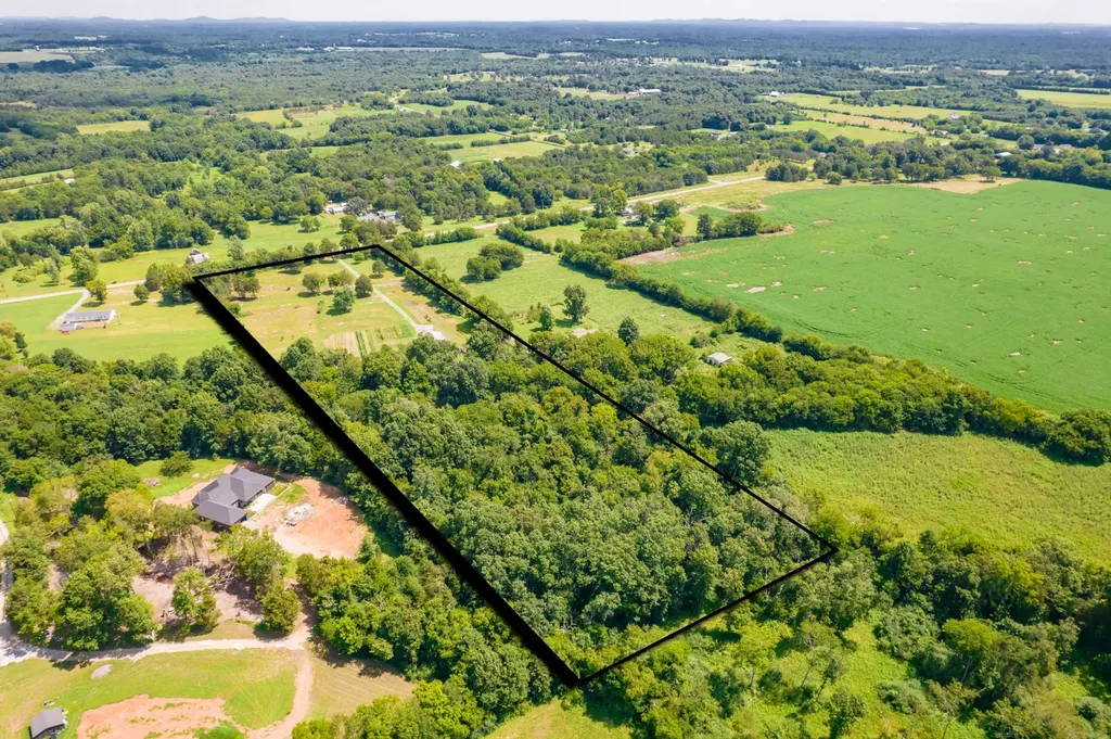 2449 Warner Bridge Road Shelbyville TN 37160