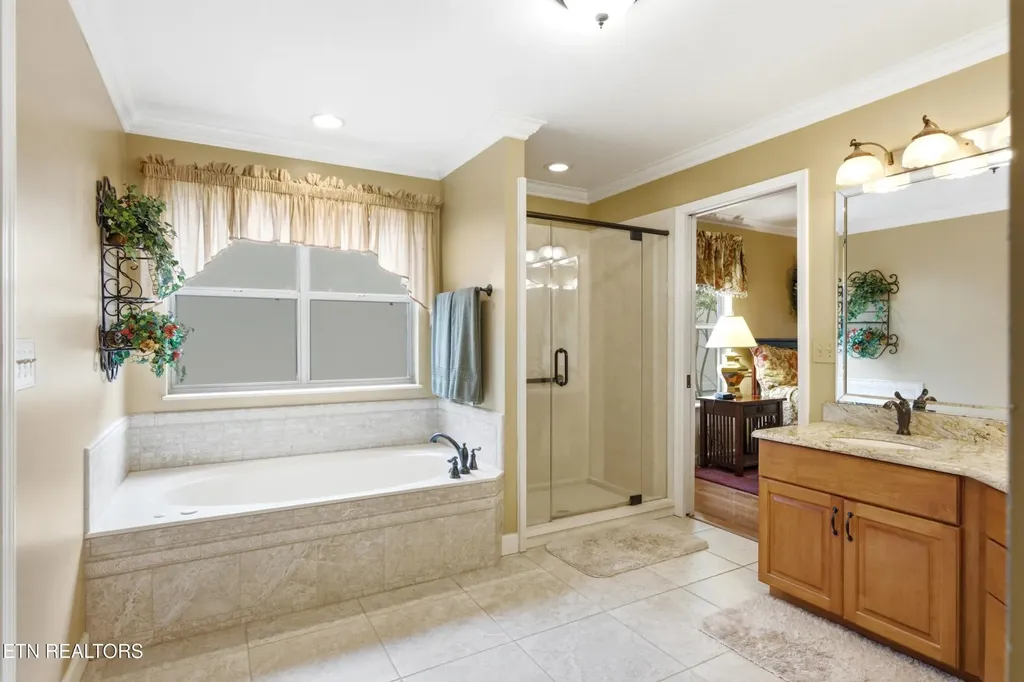114 Oostanali Way Loudon TN 37774