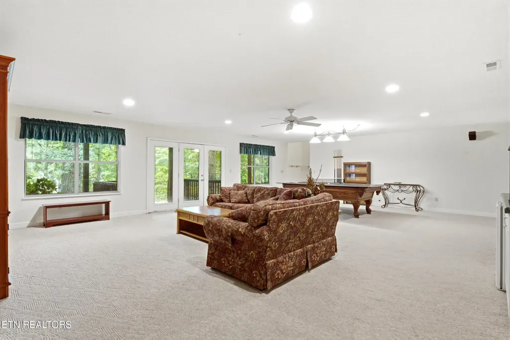 114 Oostanali Way Loudon TN 37774