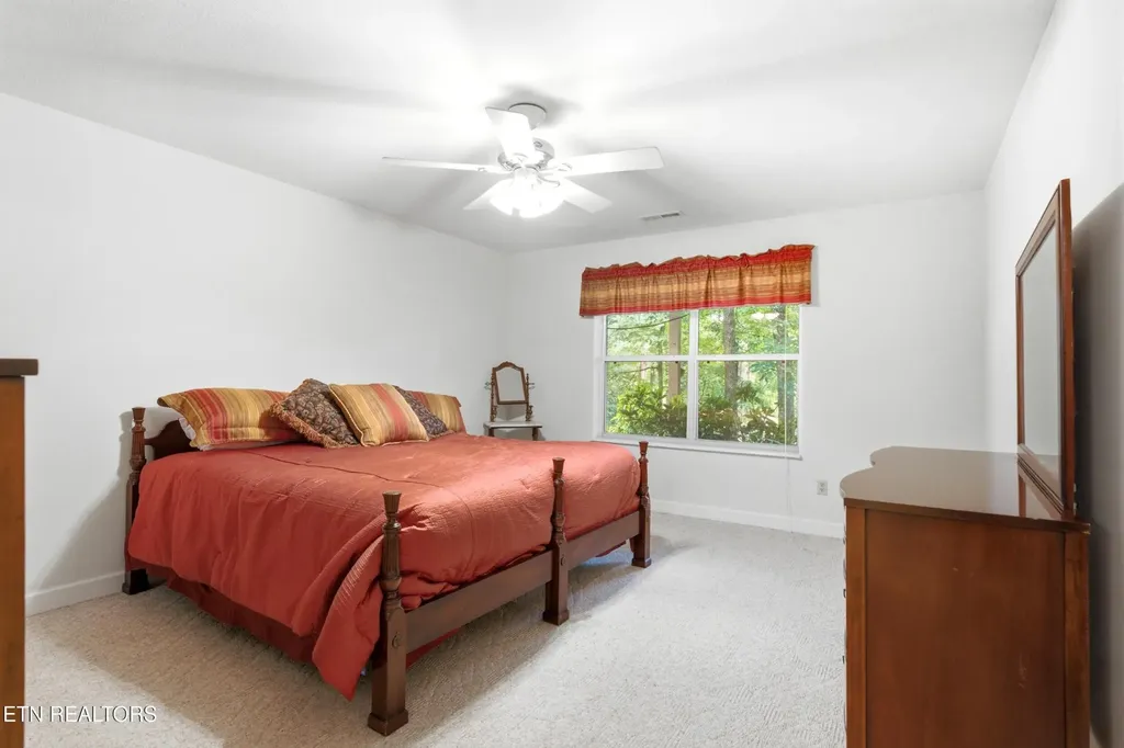 114 Oostanali Way Loudon TN 37774