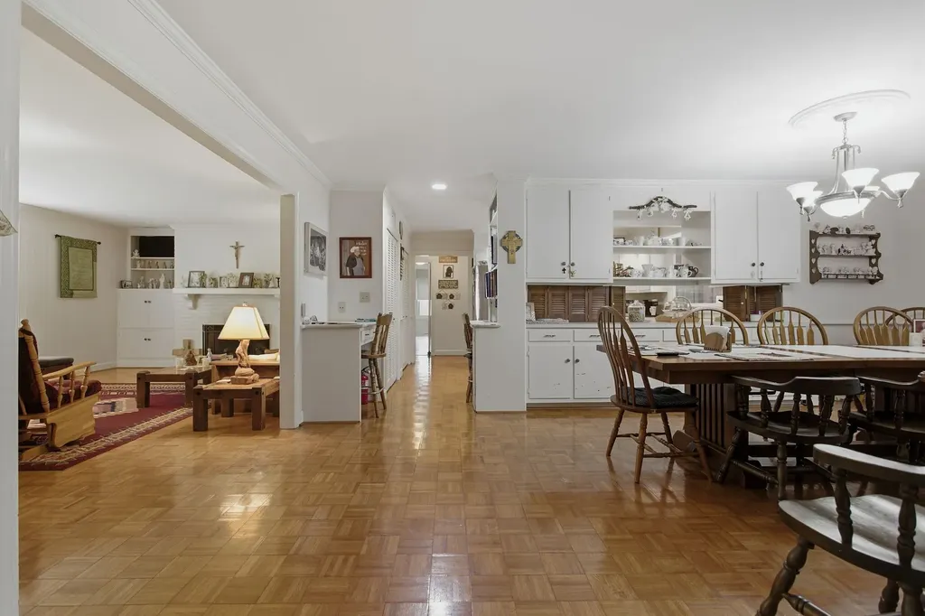 1004 Hillcrest Avenue Columbia TN 38401
