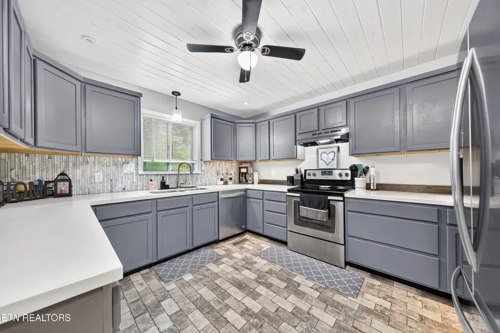3754 Shady Oak Circle Cookeville TN 38501