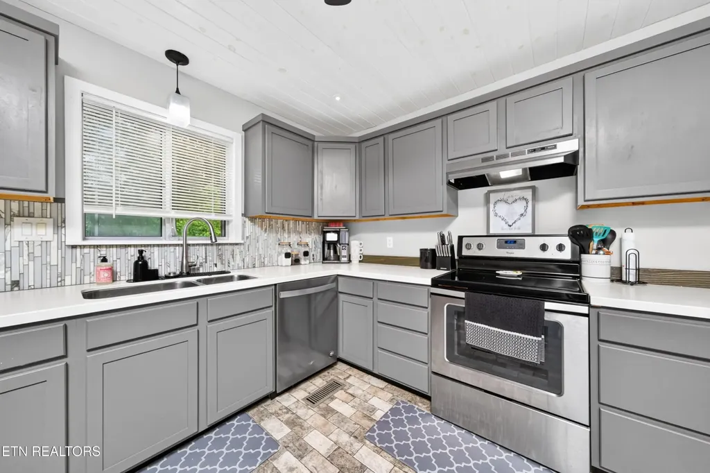 3754 Shady Oak Circle Cookeville TN 38501