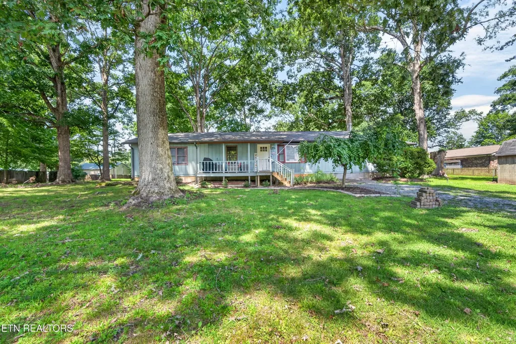 3754 Shady Oak Circle Cookeville TN 38501