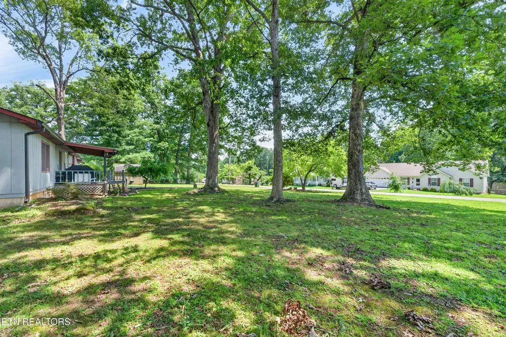 3754 Shady Oak Circle Cookeville TN 38501