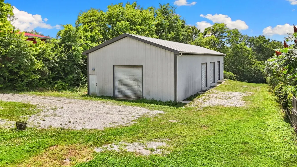 244 Franklin Limestone Road Nashville TN 37217