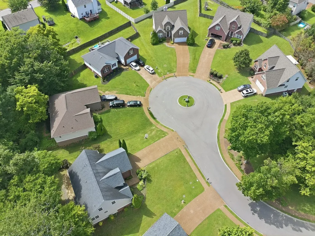 2070 Dinan Court Spring Hill TN 37174