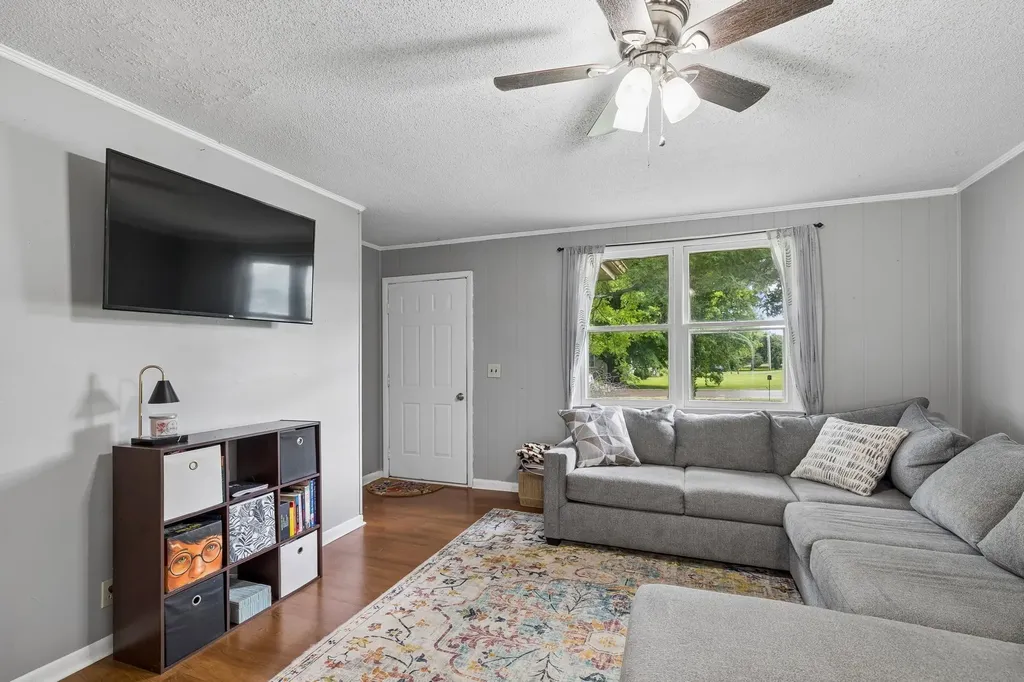 109 Red Berry Road Smyrna TN 37167