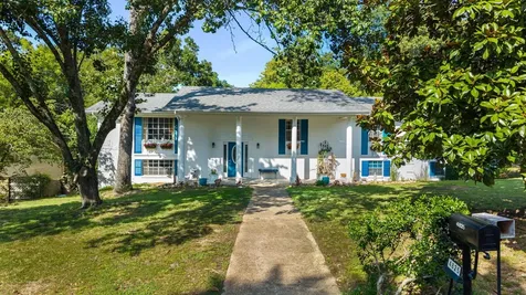 4825 Montcrest Drive Chattanooga TN 37416