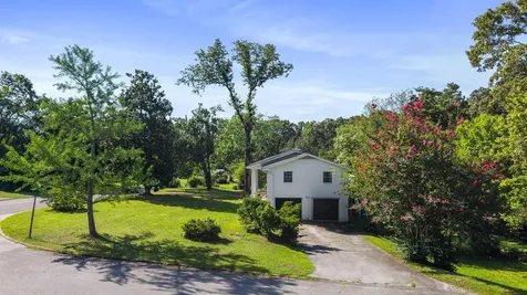 4825 Montcrest Drive Chattanooga TN 37416