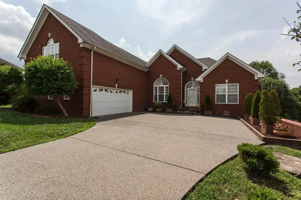 5516 Brookshire Drive Nashville TN 37211