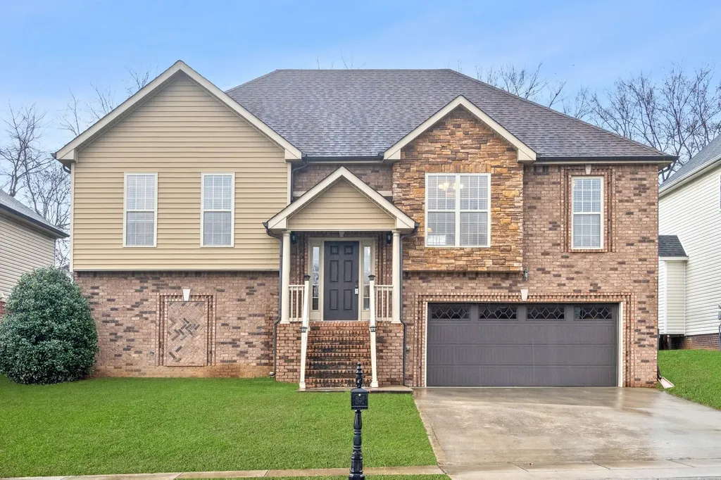 2485 Senseney Drive Clarksville TN 37042