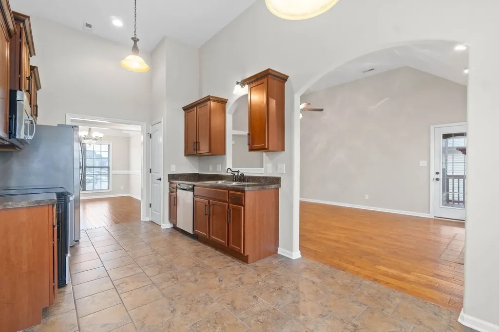 2485 Senseney Drive Clarksville TN 37042