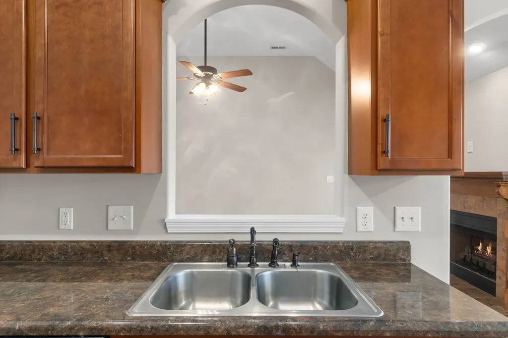 2485 Senseney Drive Clarksville TN 37042