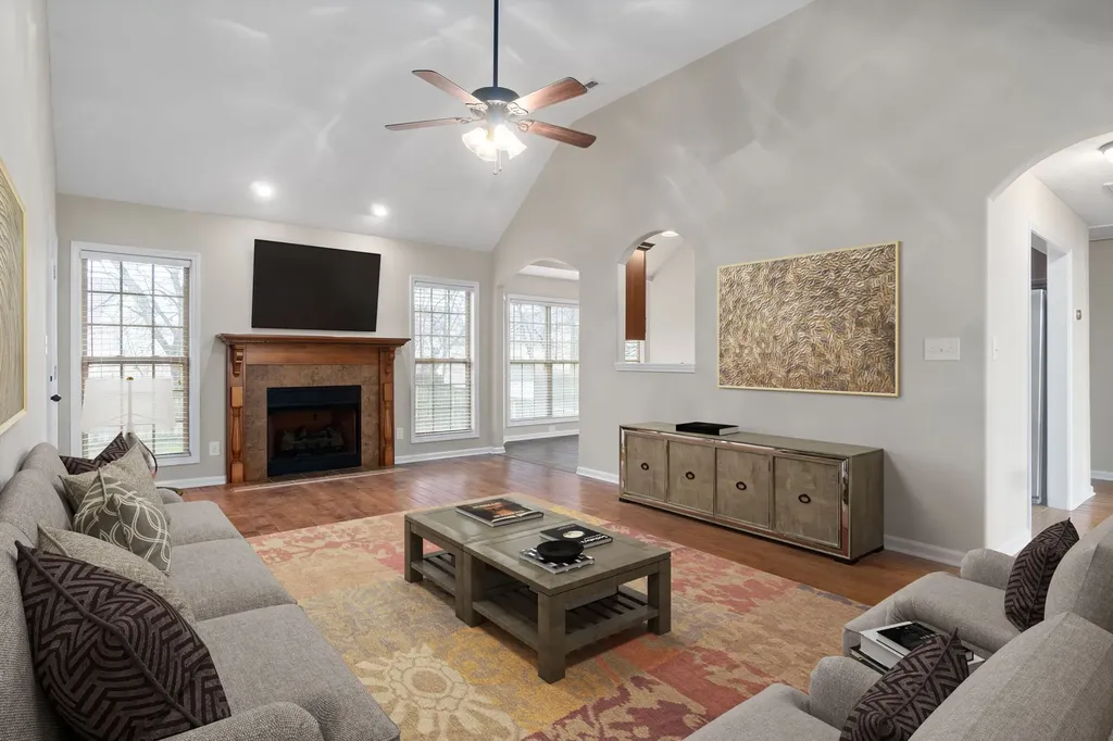 2485 Senseney Drive Clarksville TN 37042