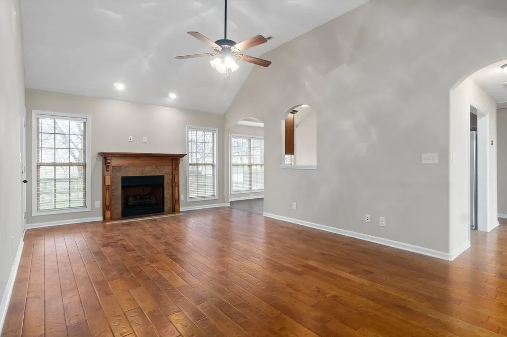 2485 Senseney Drive Clarksville TN 37042