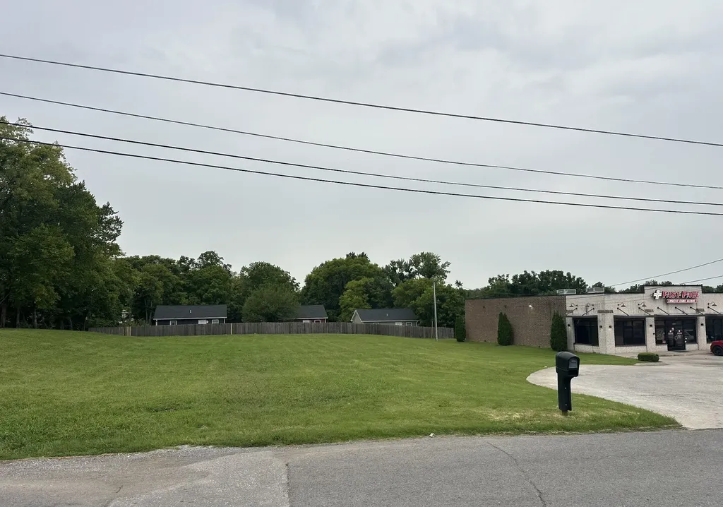 1609 Jones Street Springfield TN 37172