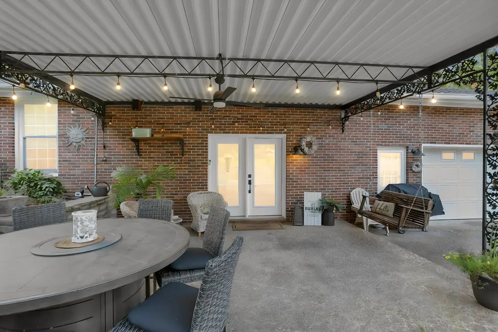 4025 Lake Parkway Hermitage TN 37076