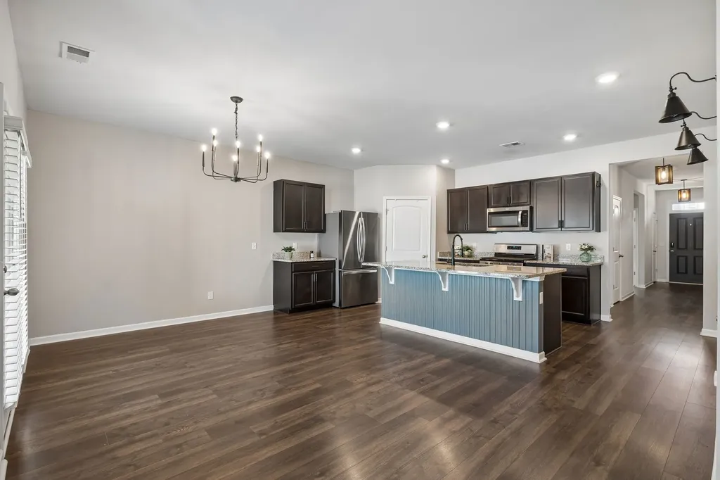 7098 Sunny Parks Drive White House TN 37188