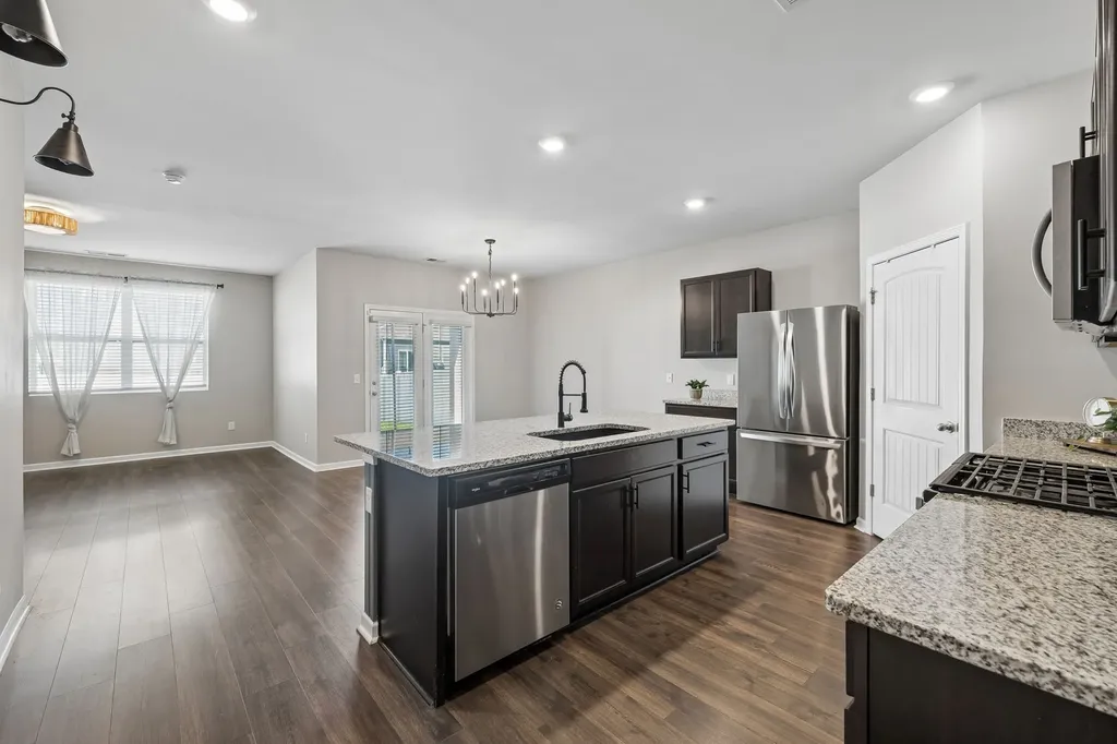 7098 Sunny Parks Drive White House TN 37188