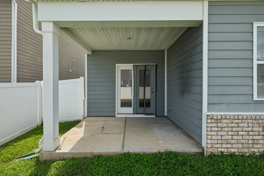 7098 Sunny Parks Drive White House TN 37188