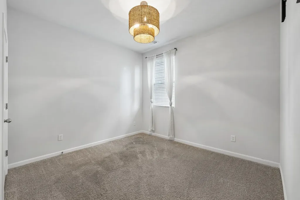 7098 Sunny Parks Drive White House TN 37188