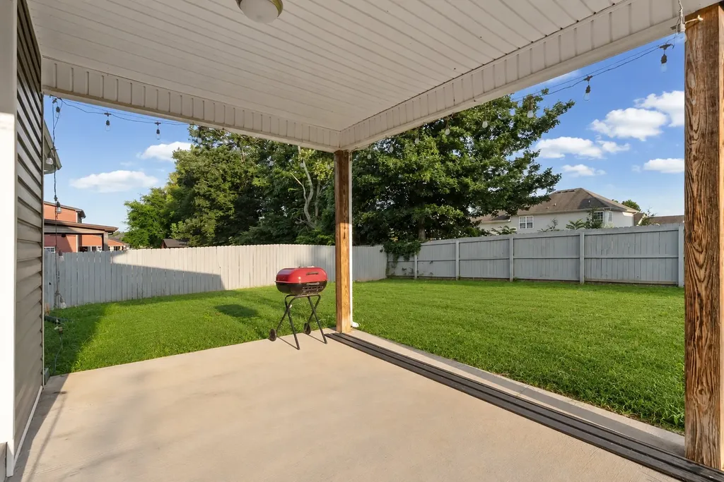 2362 Danbury Drive Clarksville TN 37042