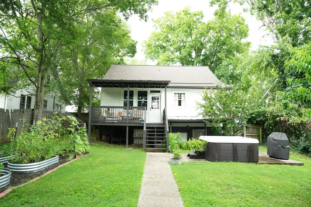 1338 Pennock Avenue Nashville TN 37207