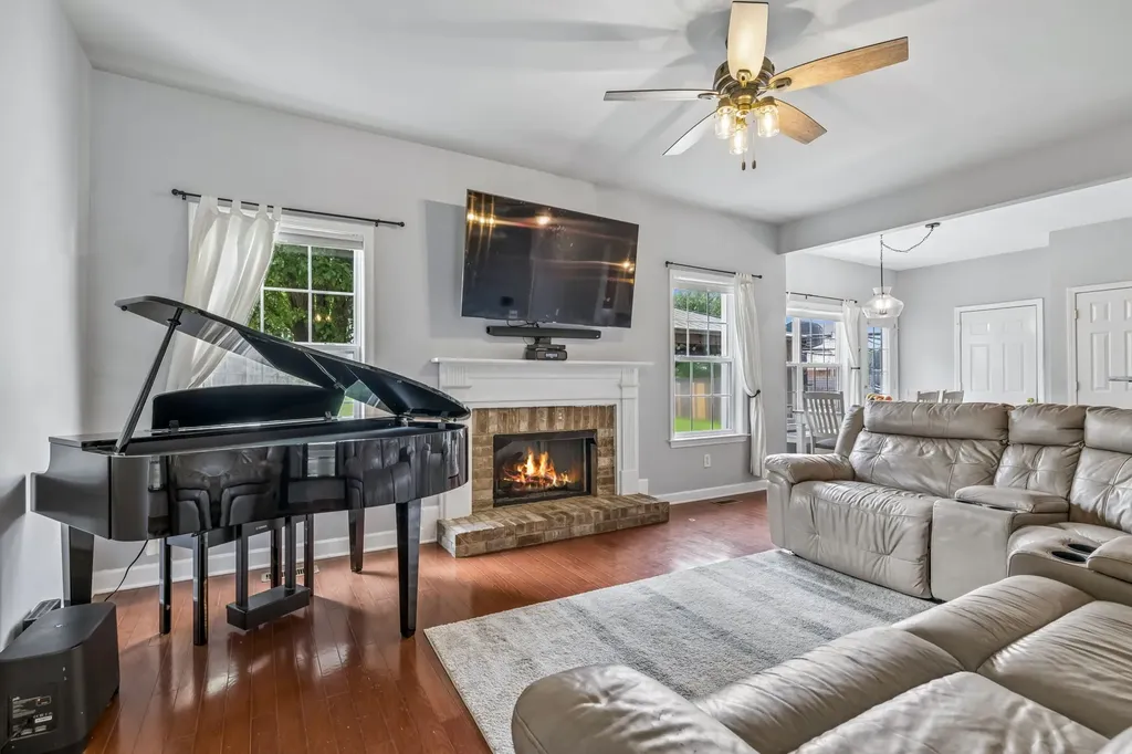2268 Dewey Drive Spring Hill TN 37174