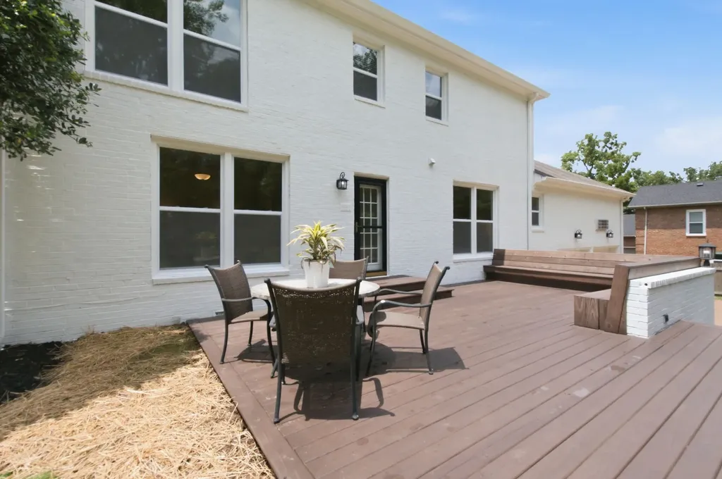 8005 Montcastle Drive Nashville TN 37221