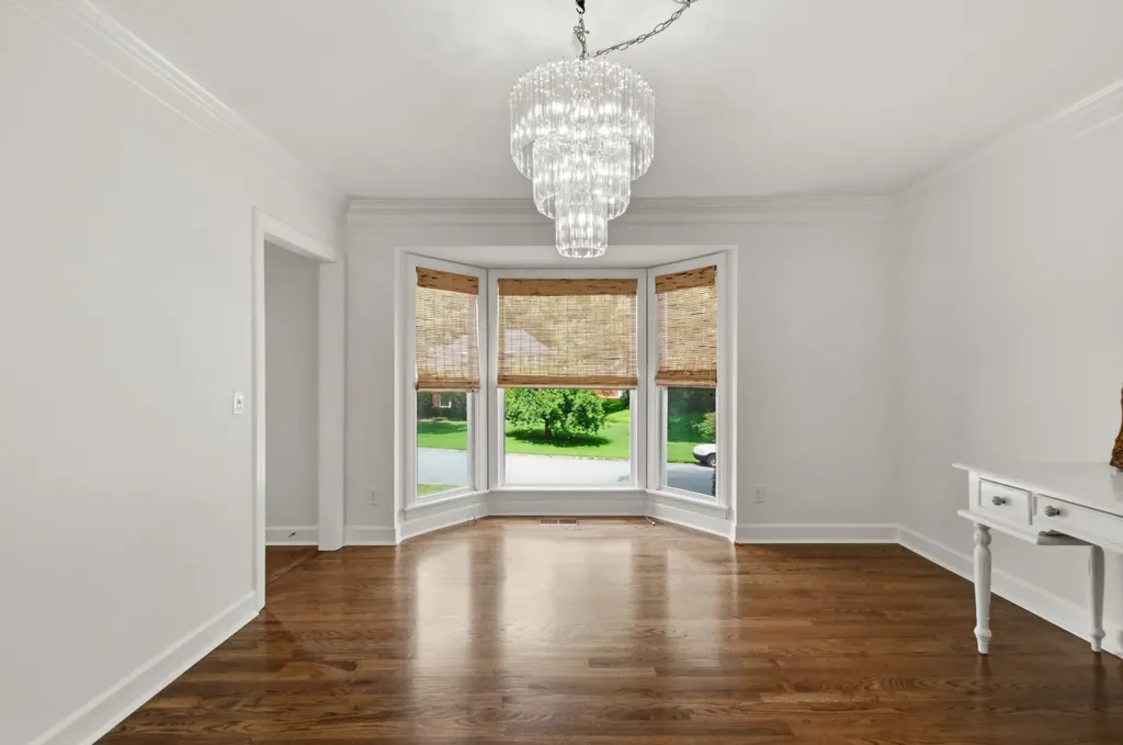 8005 Montcastle Drive Nashville TN 37221