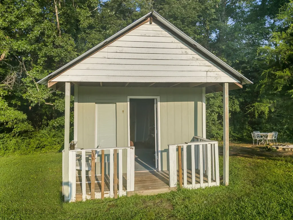 5000 Highway 100 Lyles TN 37098