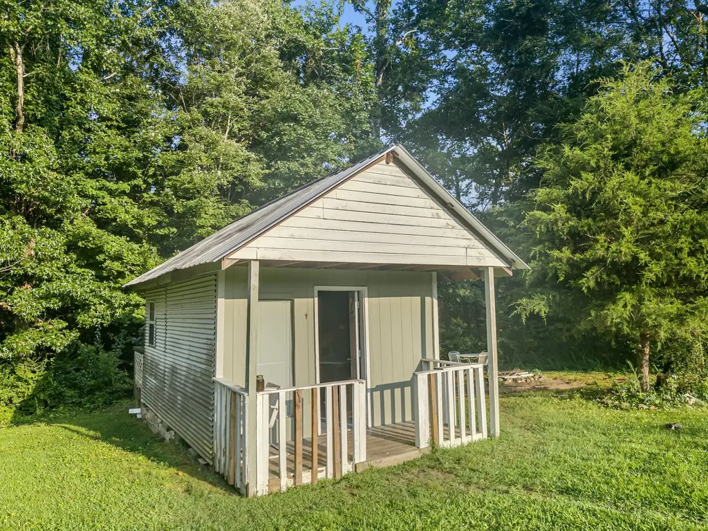 5000 Highway 100 Lyles TN 37098