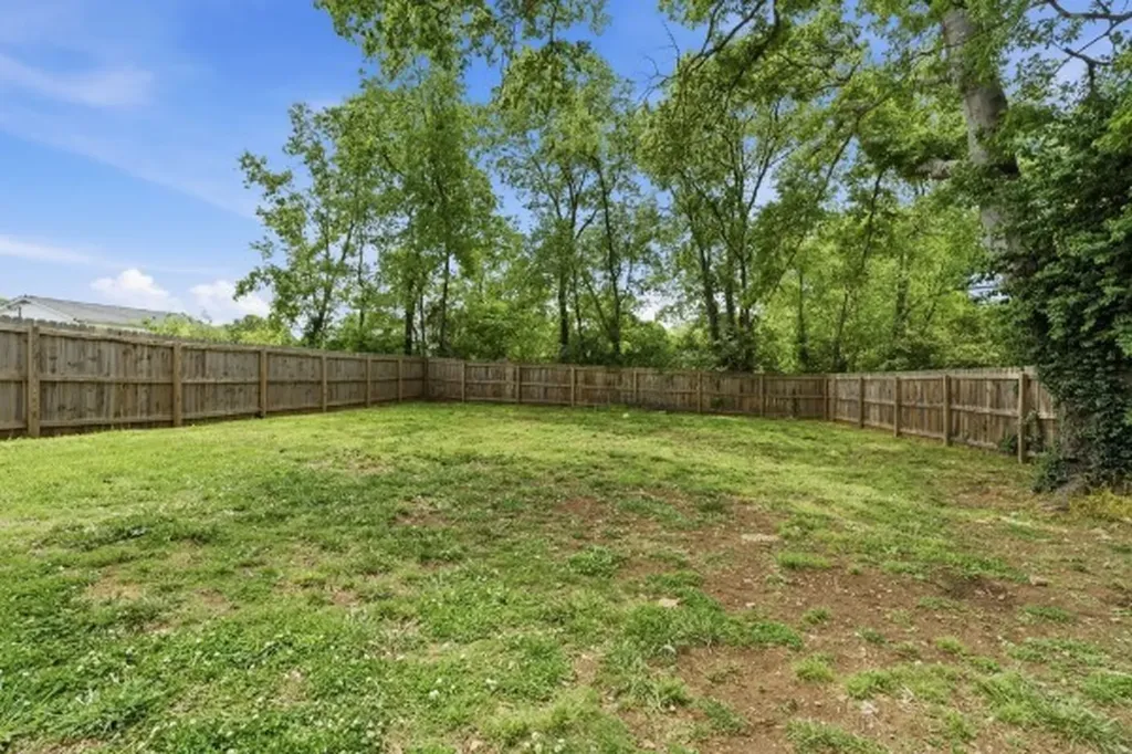 3715 Fairview Drive Nashville TN 37218