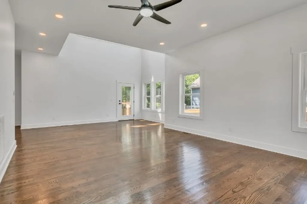 3715 Fairview Drive Nashville TN 37218