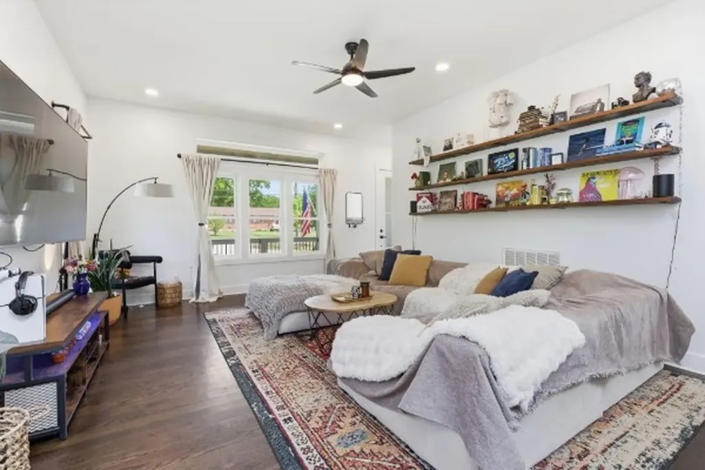 3715 Fairview Drive Nashville TN 37218