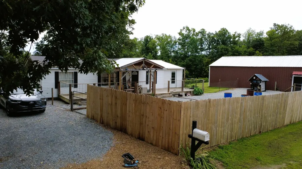 262 Woodland Heights Road Centerville TN 37033