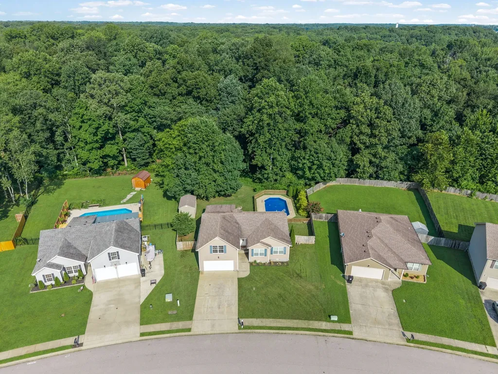 1176 Freedom Drive Clarksville TN 37042
