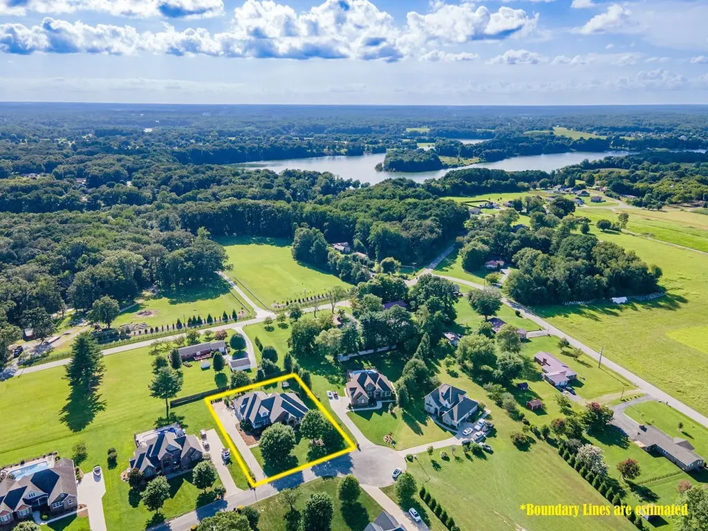 323 Ridgecrest Drive Winchester TN 37398
