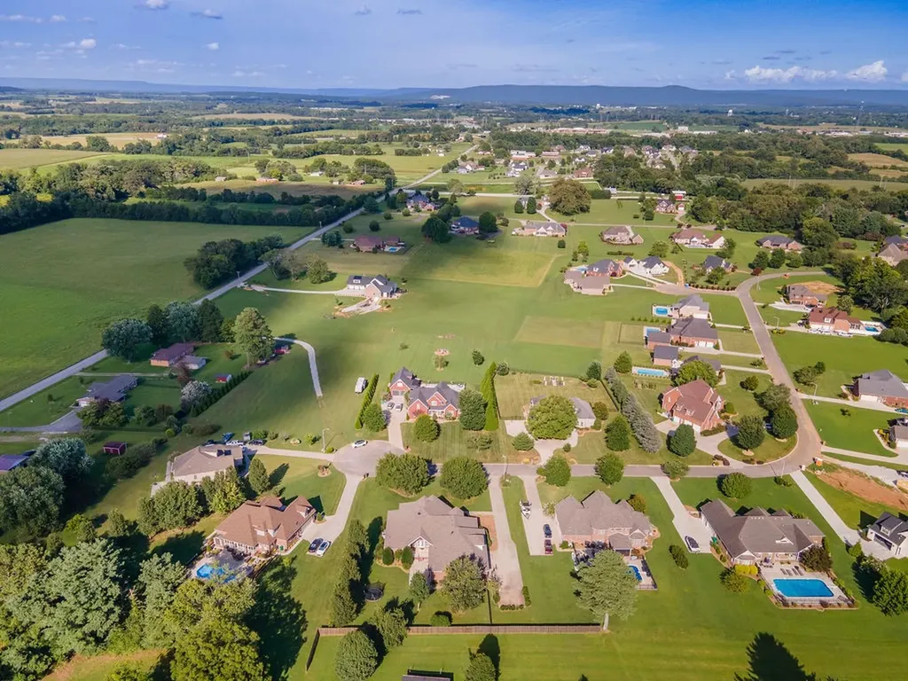 323 Ridgecrest Drive Winchester TN 37398