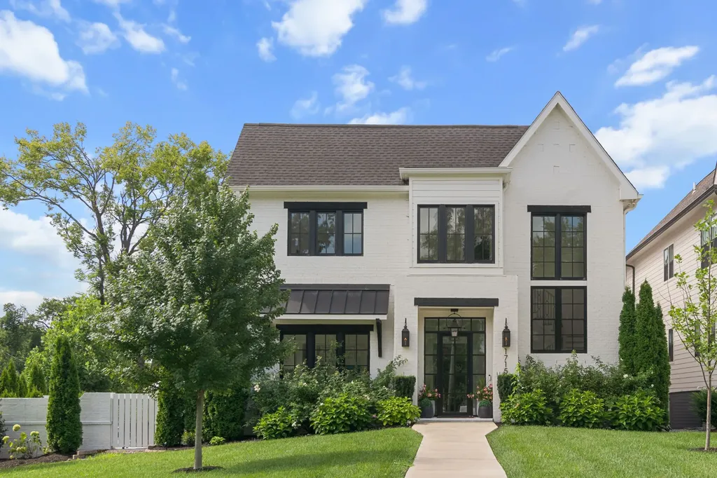 1715 Hillmont Drive Nashville TN 37215