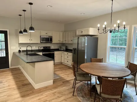 2220 Sarvisberry Place Monteagle TN 37356