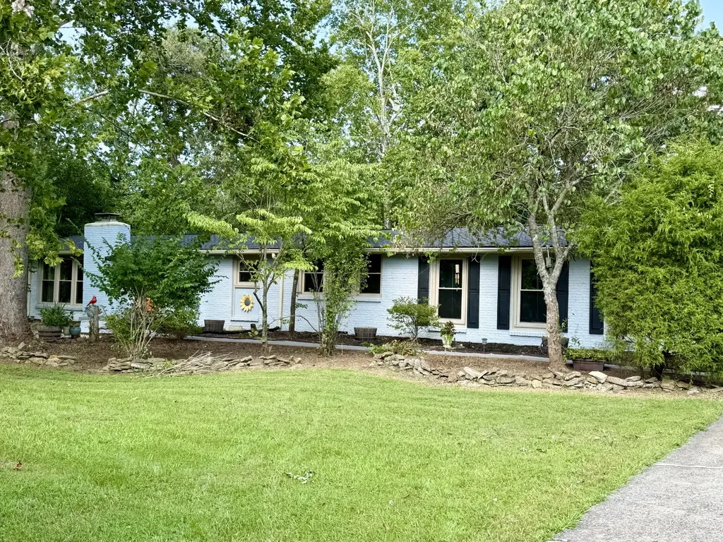 202 Harpeth Hills Drive Kingston Springs TN 37082