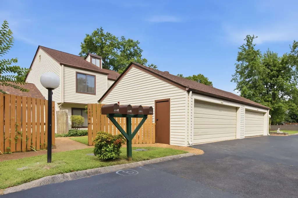 4864 Woodview Drive Old Hickory TN 37138