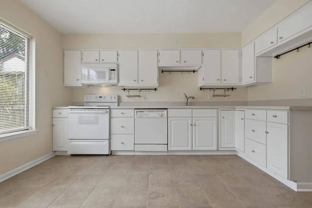 4864 Woodview Drive Old Hickory TN 37138
