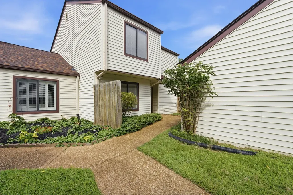 4864 Woodview Drive Old Hickory TN 37138