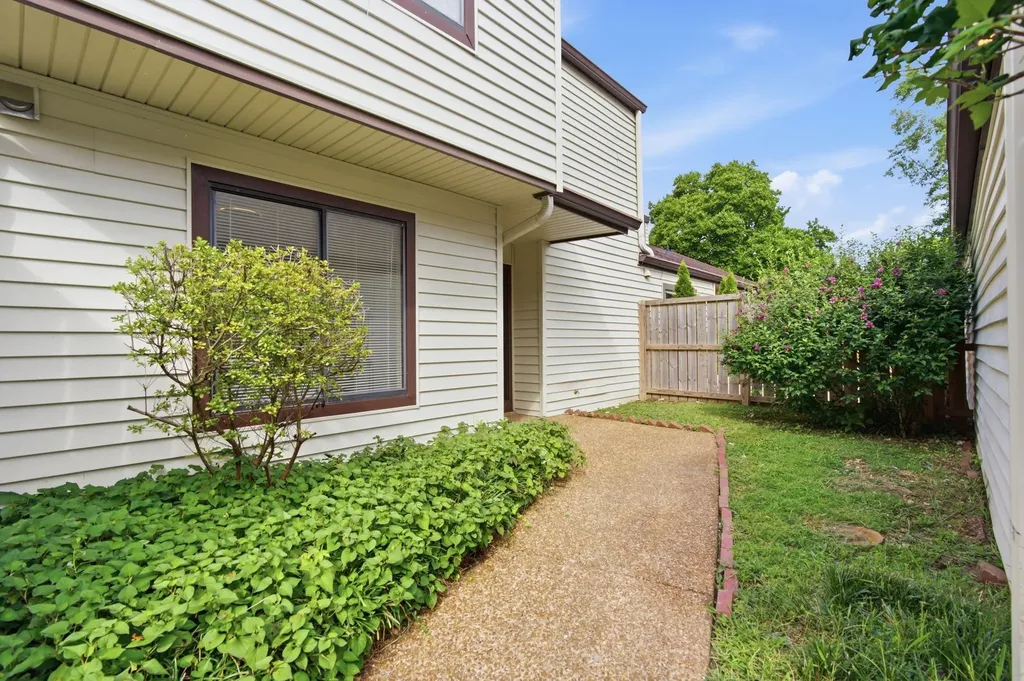 4864 Woodview Drive Old Hickory TN 37138