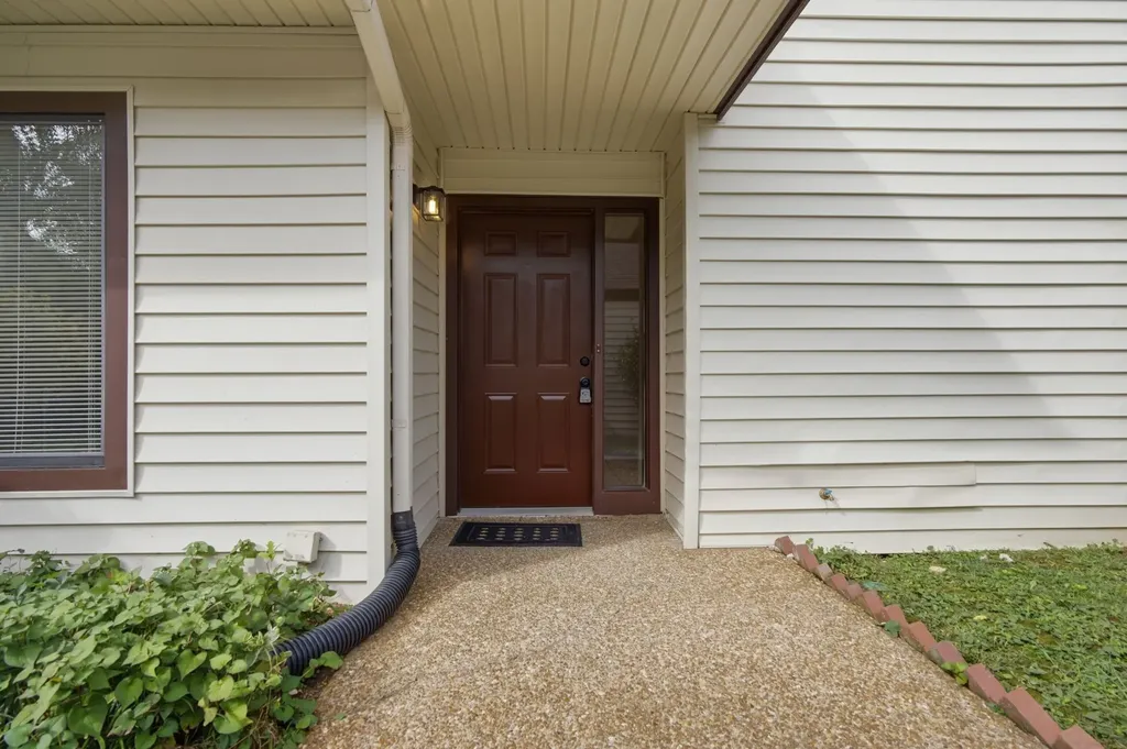 4864 Woodview Drive Old Hickory TN 37138