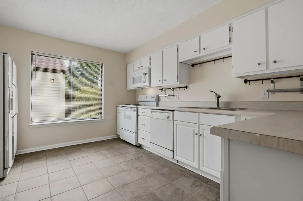 4864 Woodview Drive Old Hickory TN 37138